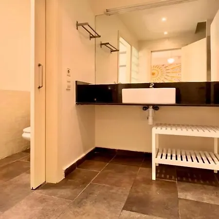 Cozy Apartament In The Center Barcelona